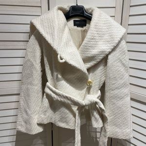 BCBGMaxazria Jacket - S/M - ivory white
